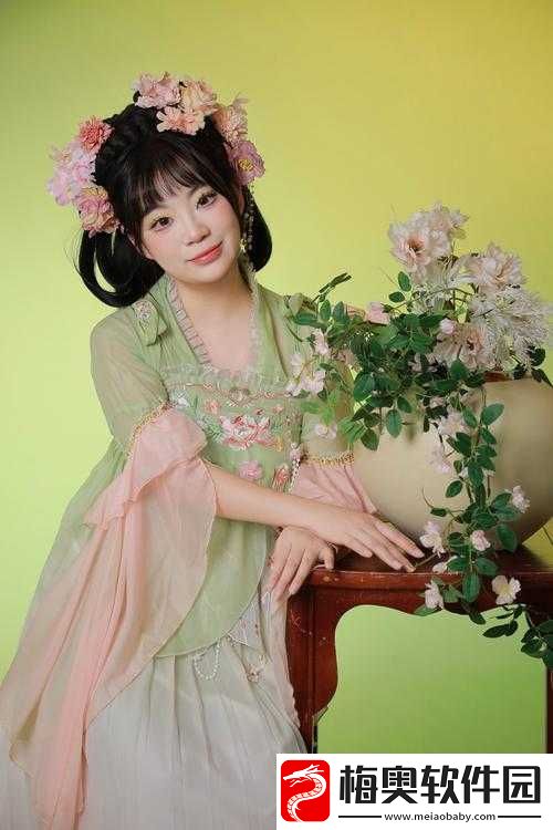 婀娜少女羞岁月